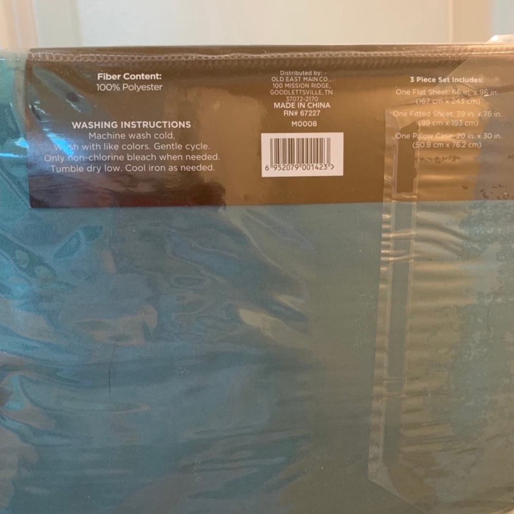 New Comfort Bay Twin size microfiber sheet set - Picture 2 of 2